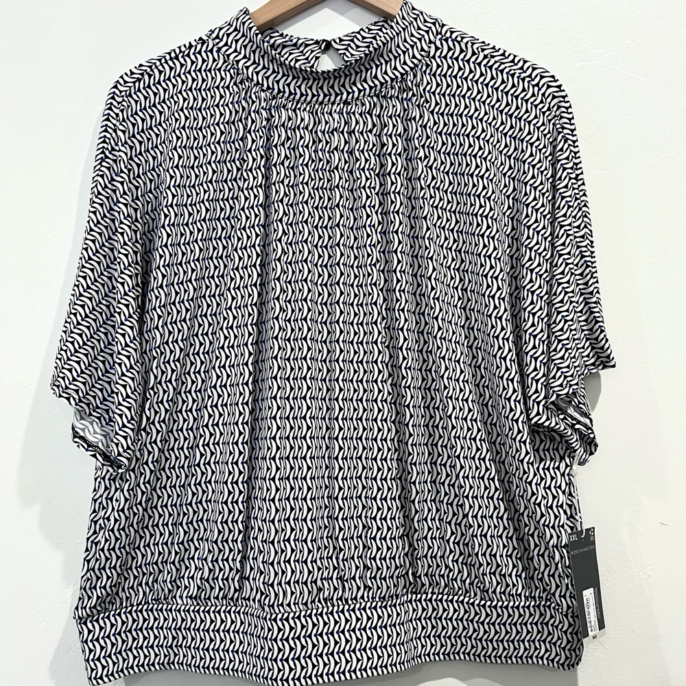 NWT Worthington Black and White Patterned Women's Top